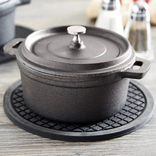 American Metalcraft CIPR5500 5" Round Cast Iron Baking Dish with Lid – 17 oz, Pre-Seasoned